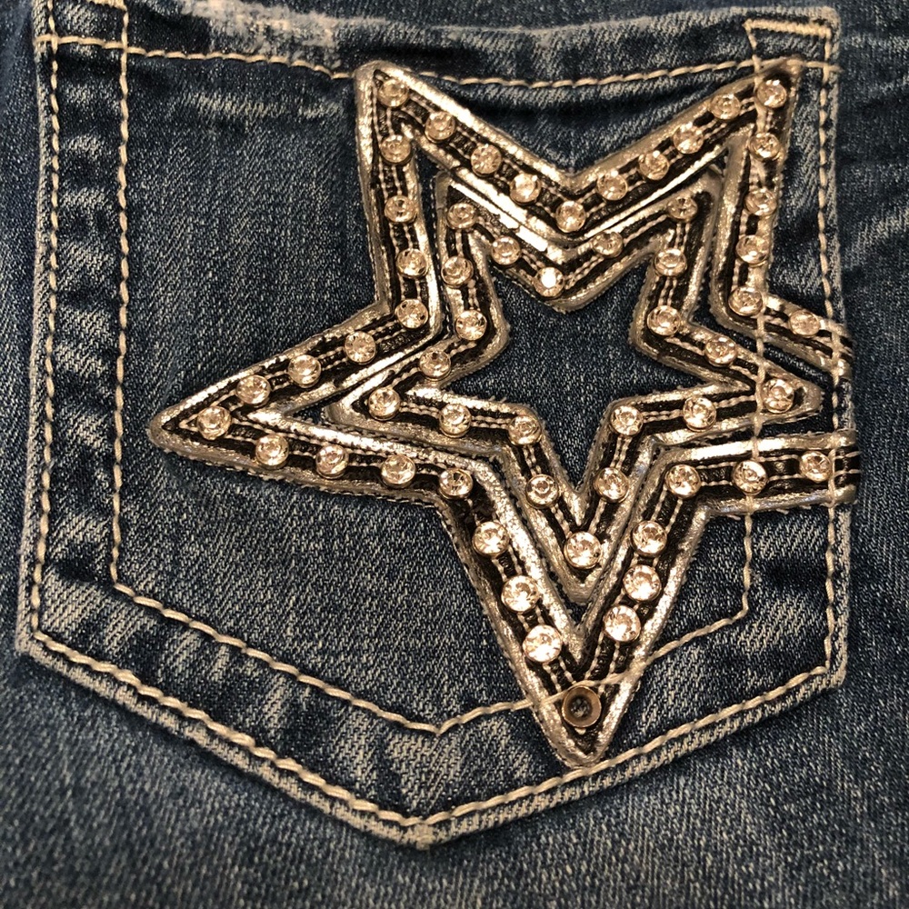 💙Miss Me Stretch Star Rhinestone Pocket Jeans💙